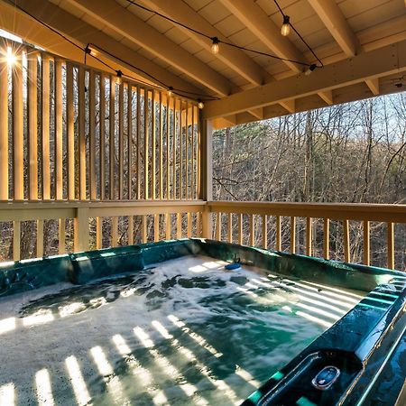 Cabin With Spectacular View With Hot Tub In The Smoky Mtns Sevierville Exterior foto